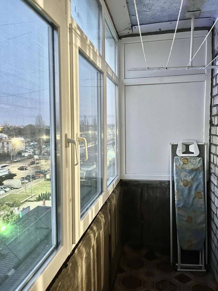 Продаю 1 к квартиру Озерна Намив