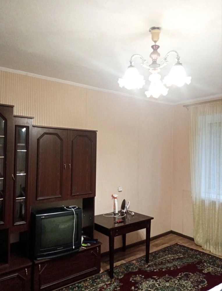 Продаж 1 к/к . ПТЗ , вул .Паркова, район Спорткомплекса Заря