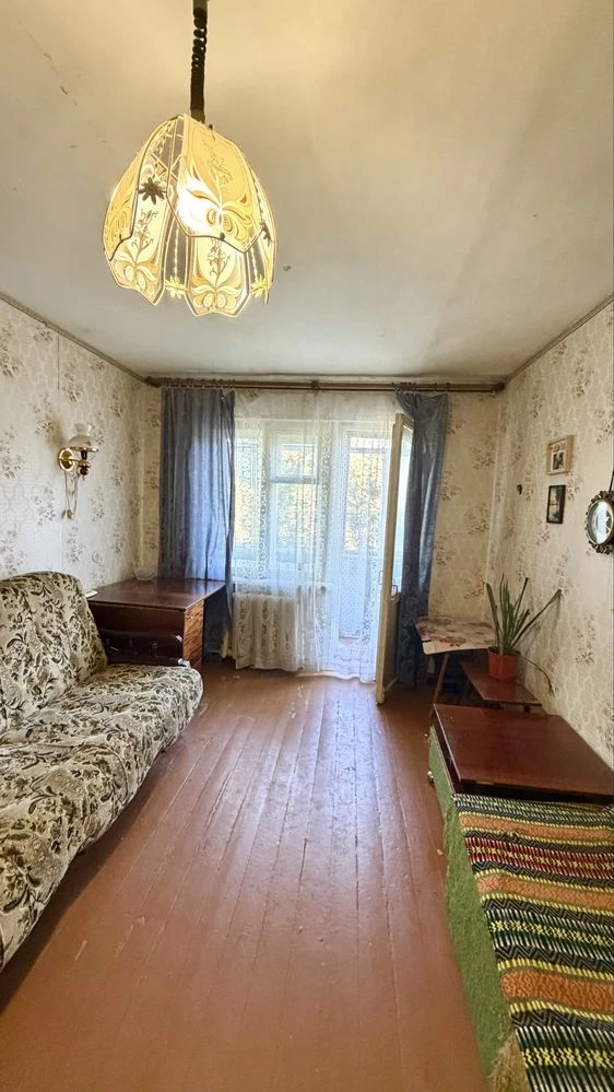 Продается 3-х комнатная квартира в районе Красного моста