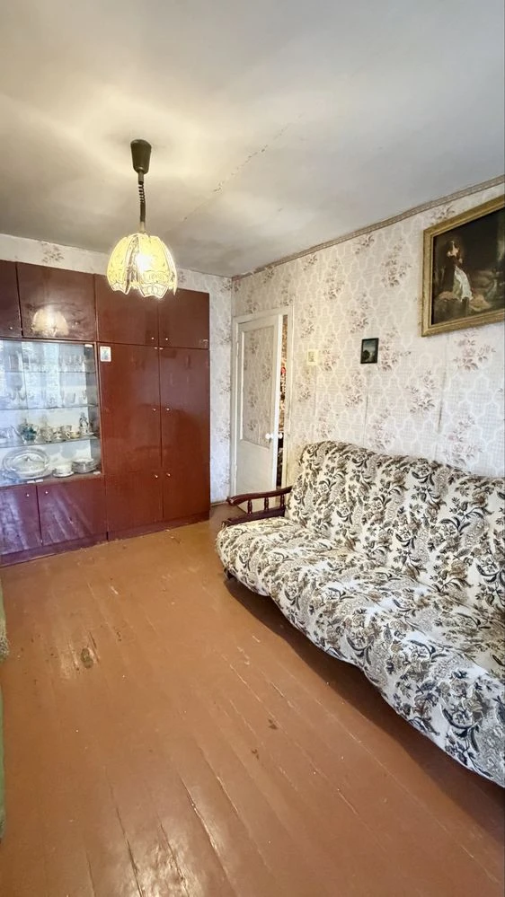 Продается 3-х комнатная квартира в районе Красного моста