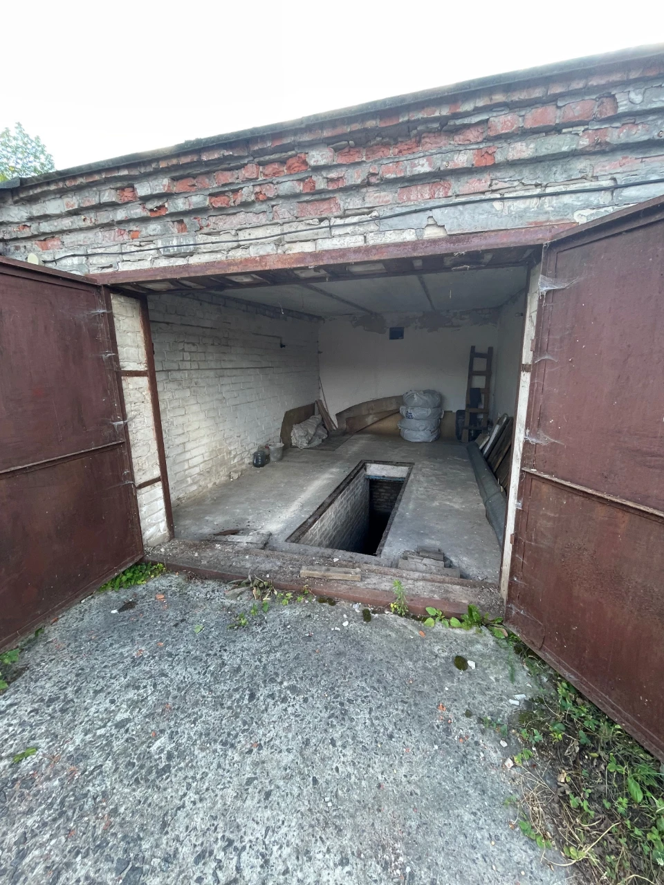Продам капітальний гараж ак 20
