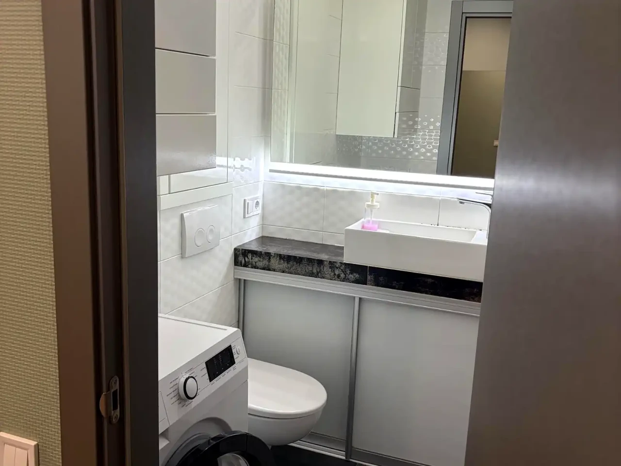 Оренда квартири 1-кімн. 43 м² 17/26 пов.