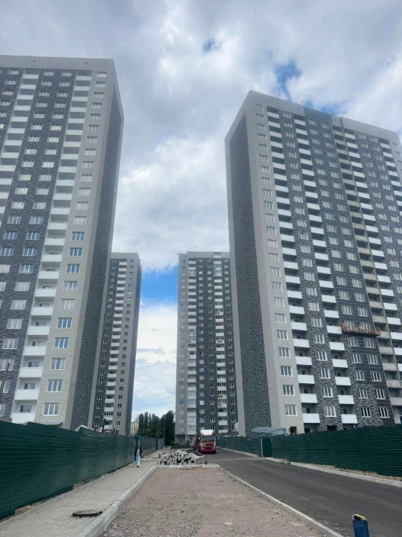 Шикарна 1-кімнатна 53 м² | 3 м стелі | якісний ремонт | здан