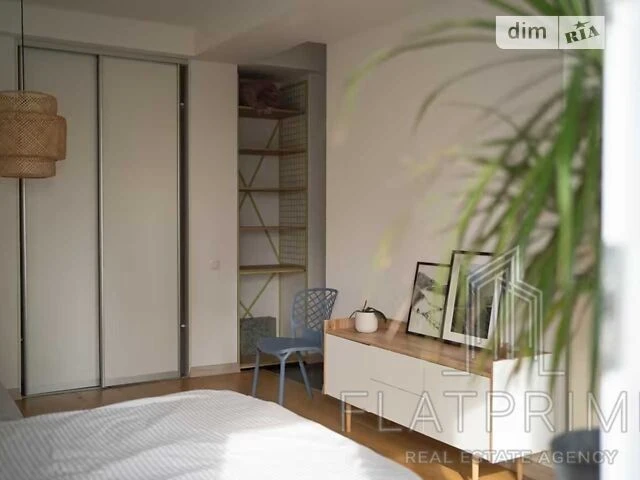 Sale of 1-room apartment 30 sq. m. on Velyka Vasylkivska 122 street