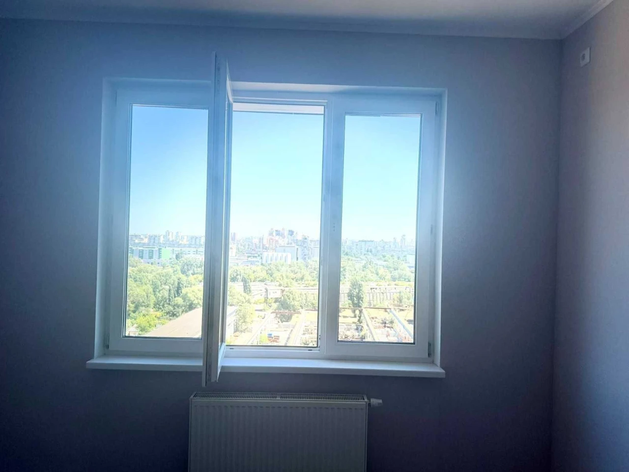 Шикарна 1-кімнатна 53 м² | 3 м стелі | якісний ремонт | здан