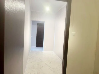 Шикарна 1-кімнатна 53 м² | 3 м стелі | якісний ремонт | здан
