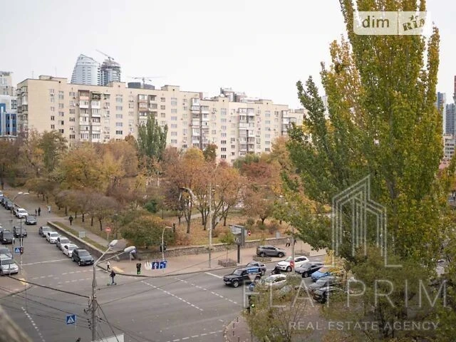 Sale of 1-room apartment 30 sq. m. on Velyka Vasylkivska 122 street