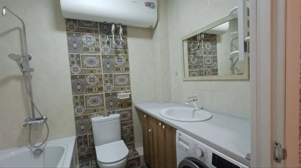 2 ком. квартира в новом доме на Таирова с ремонтом по цене х