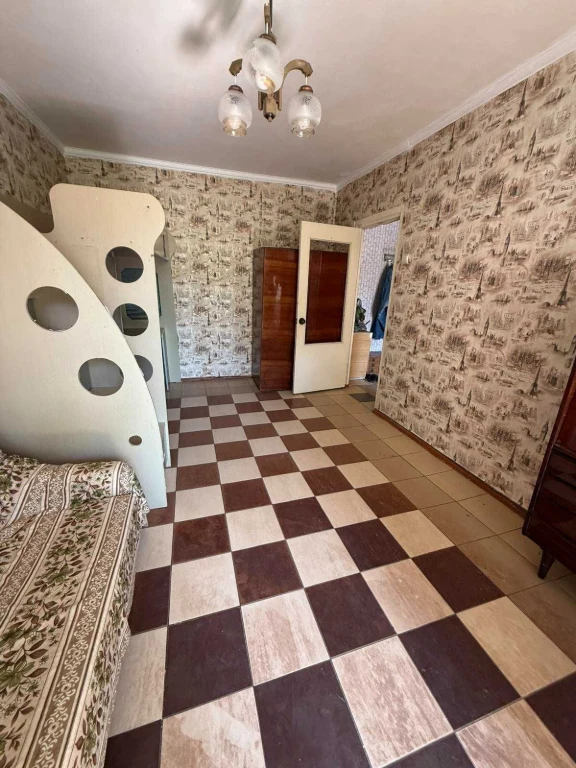 2 комнатная квартира  Крымский бульвар
