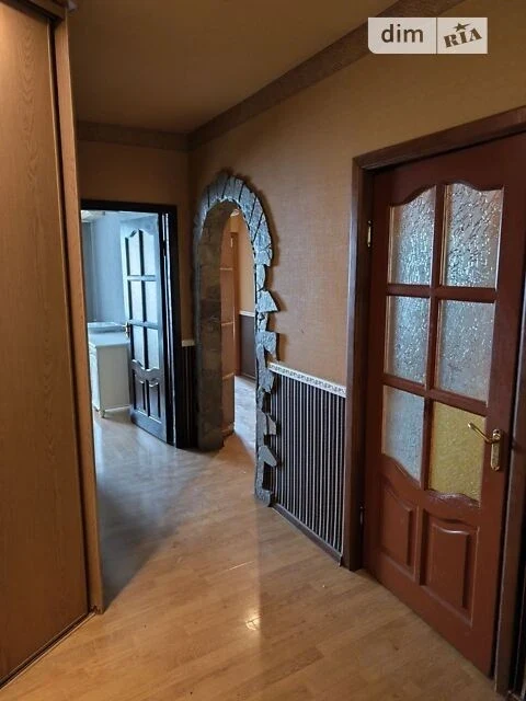 Продаж 3к квартири 93 кв. м на просп. Петра Григоренка 1 • I