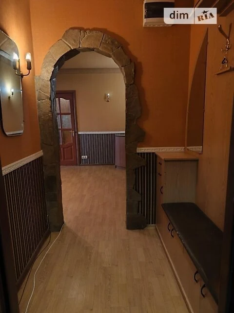 Продаж 3к квартири 93 кв. м на просп. Петра Григоренка 1 • I