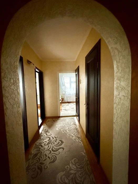 Простора та затишна 3к Виставка. Мінім. офор. 41602