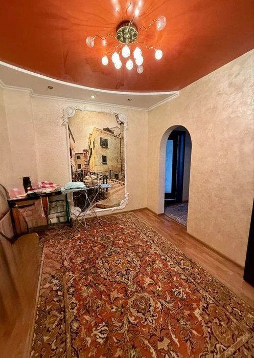Простора та затишна 3к Виставка. Мінім. офор. 41602