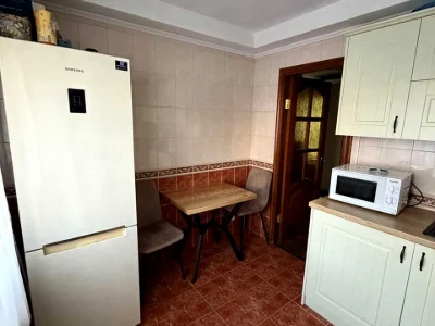 Квартира. Київ, Мілютенка вул.