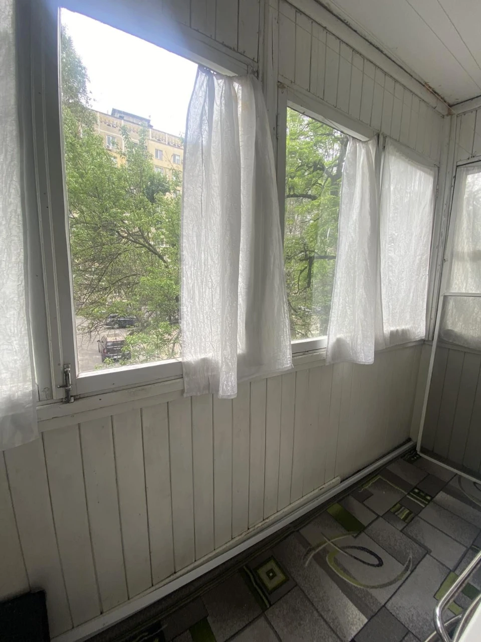 Отличная 1к на Клочко