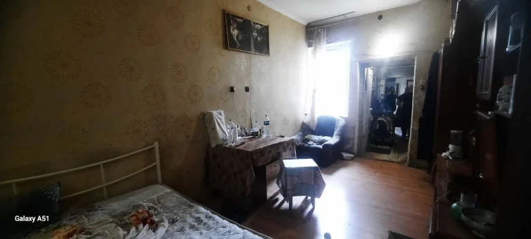 Продам 1к квартиру на Короленка