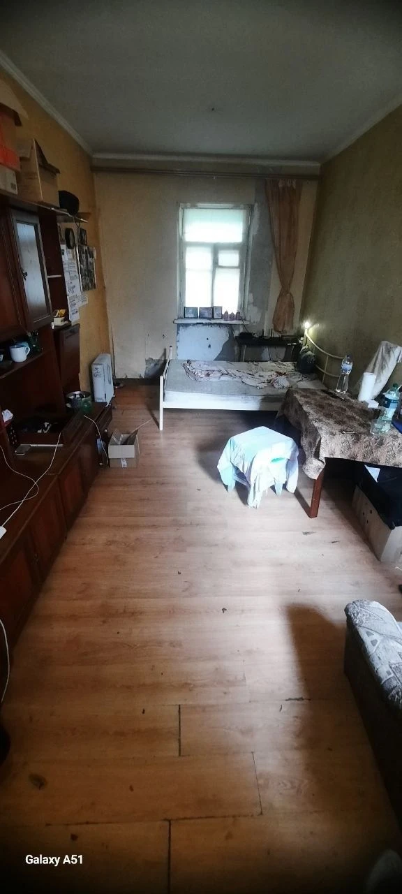 Продам 1к квартиру на Короленка