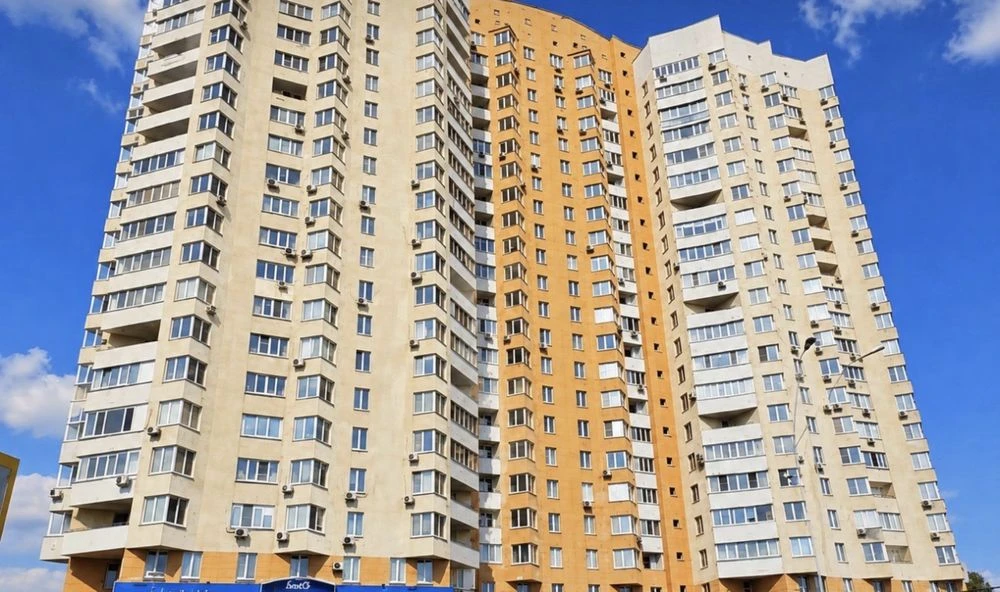 One-room apartment with renovation Kyiv! Saperno-slobids street
