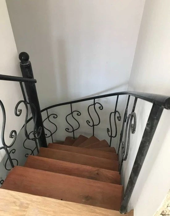 Продам півособняк в центрі міста