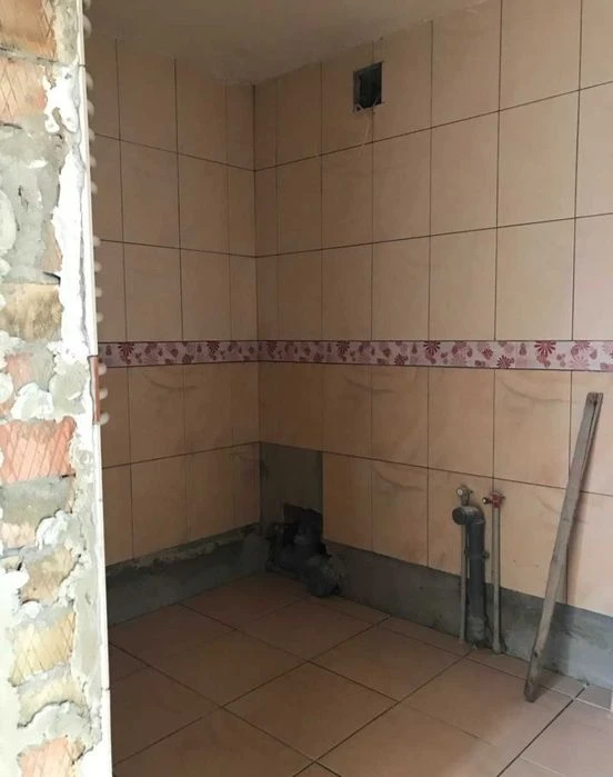 Продам півособняк в центрі міста