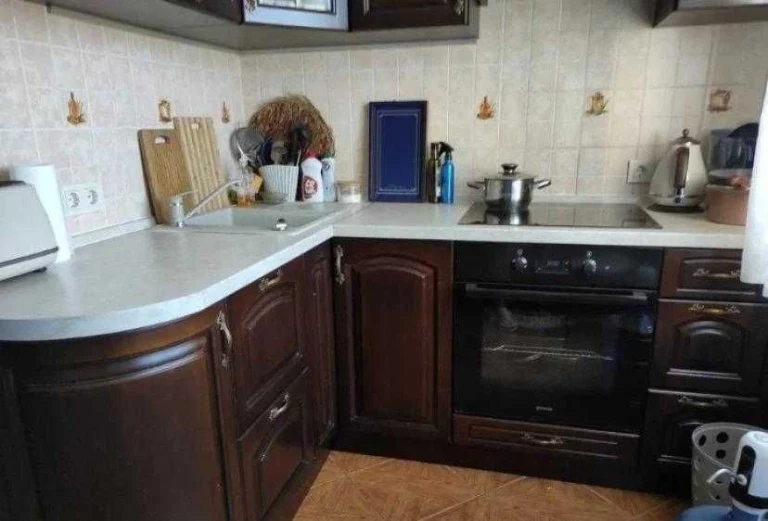 Продам 3-комнатную квартиру на Салтовке