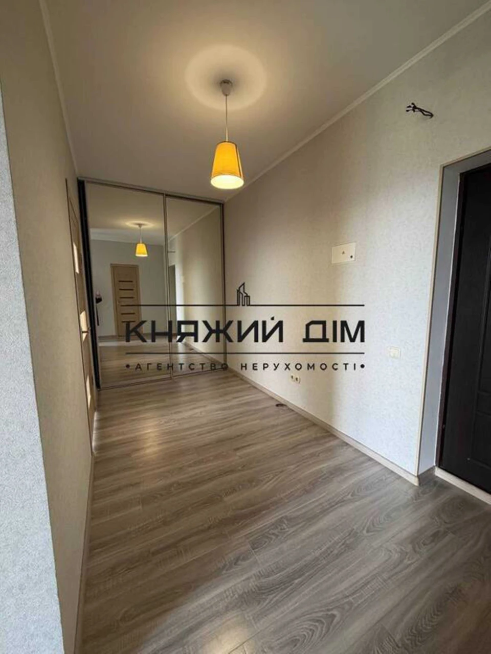 Без комісії! Продаж просторої 1-кімнатної квартири в Дніпров