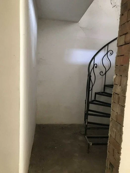 Продаж будинку в центрі  міста