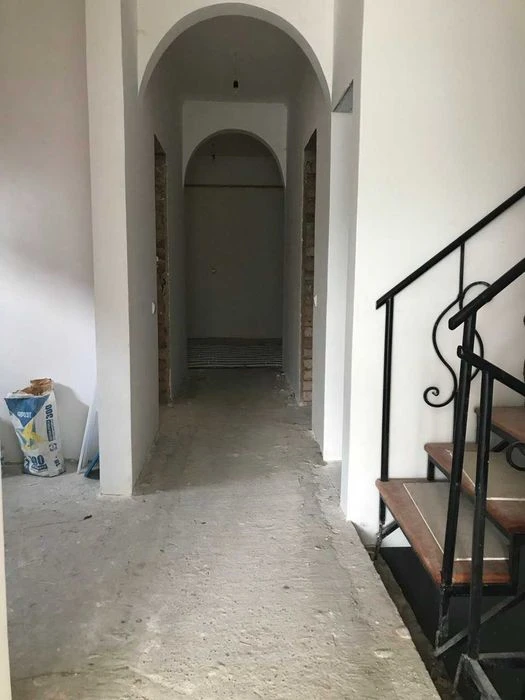 Продаж будинку в центрі  міста