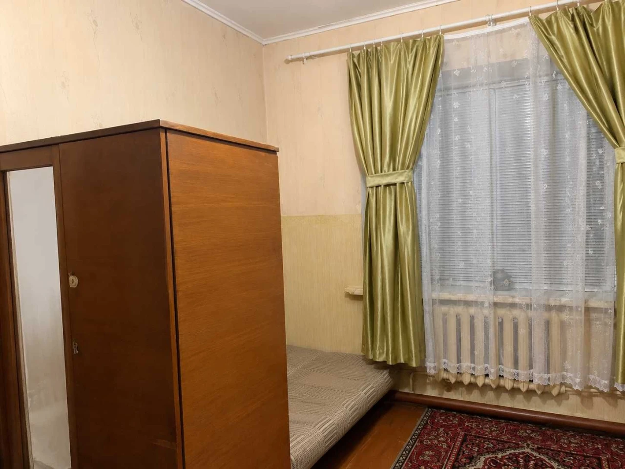 Продам кімнату Центр метро Левада ML