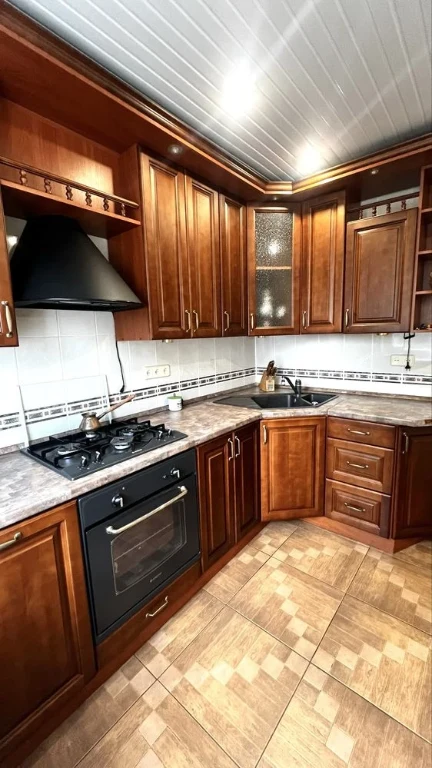 Без Комісії! Продаж 1-кімнатної квартири у жилому стані на В