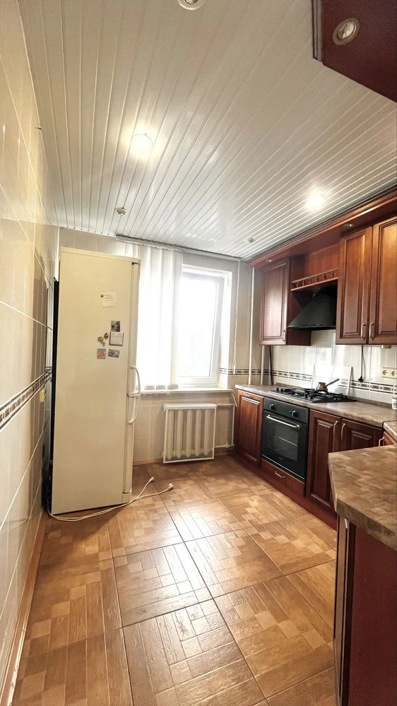 Без Комісії! Продаж 1-кімнатної квартири у жилому стані на В