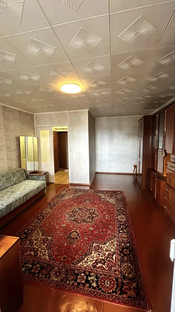 Без Комісії! Продаж 1-кімнатної квартири у жилому стані на В