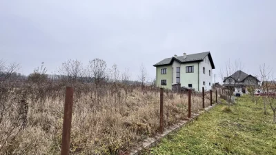 Продаж будинку в чудовій локації, окремі 5 спалень велика ку