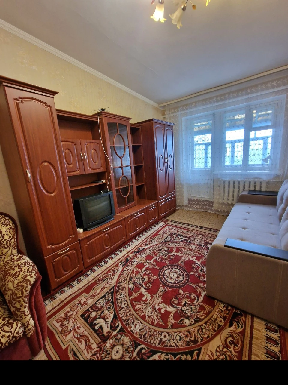 Продам 1 ком.квартиру аинская,центр
