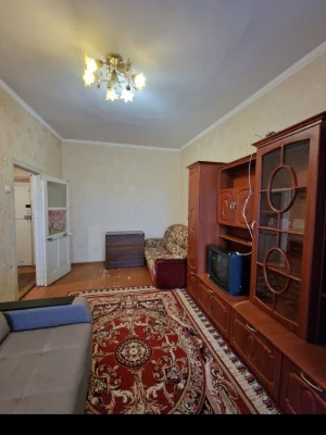 Продам 1 ком.квартиру аинская,центр