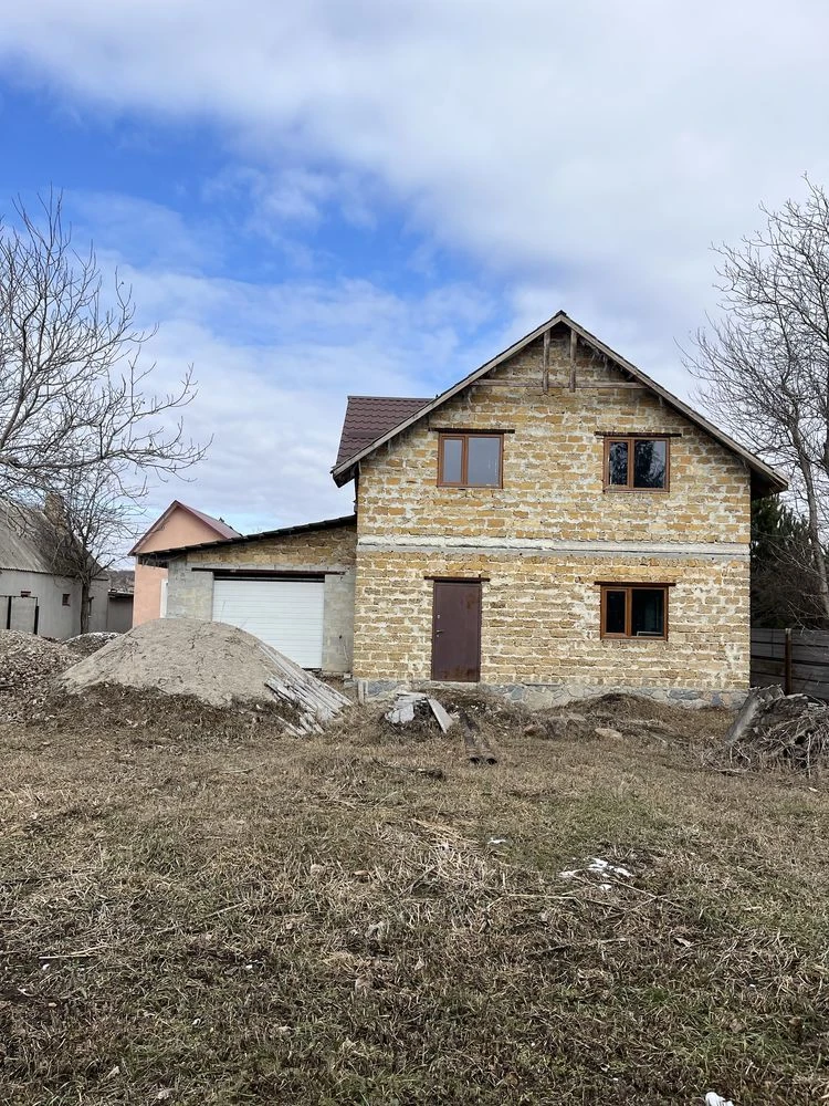 Ціну знижено!Продаж будинку в гарному місці.  Можна під прог