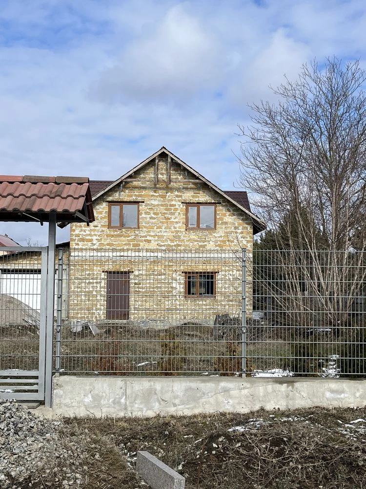 Ціну знижено!Продаж будинку в гарному місці.  Можна під прог