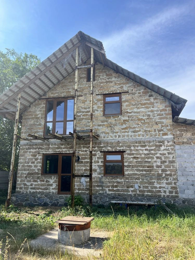 Ціну знижено!Продаж будинку в гарному місці.  Можна під прог