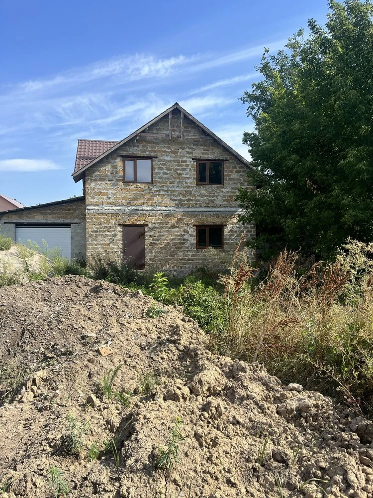Ціну знижено!Продаж будинку в гарному місці.  Можна під прог