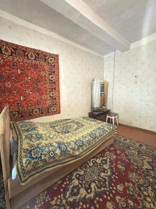 Продаж будинку на дві половини, Нова Балашівка