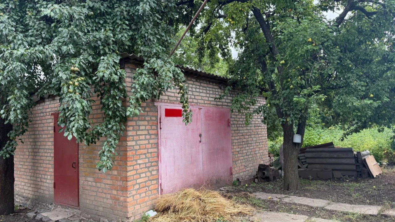 Продаж будинку Червона лінія ( ідеально під комерцію)