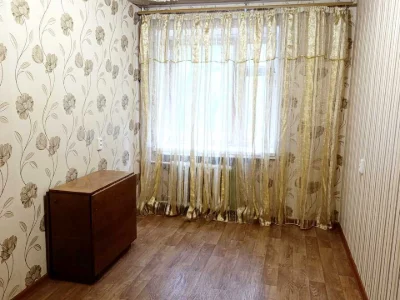 Apartment. Kharkiv, Lev Landau Ave. (50th anniversary of the USSR)