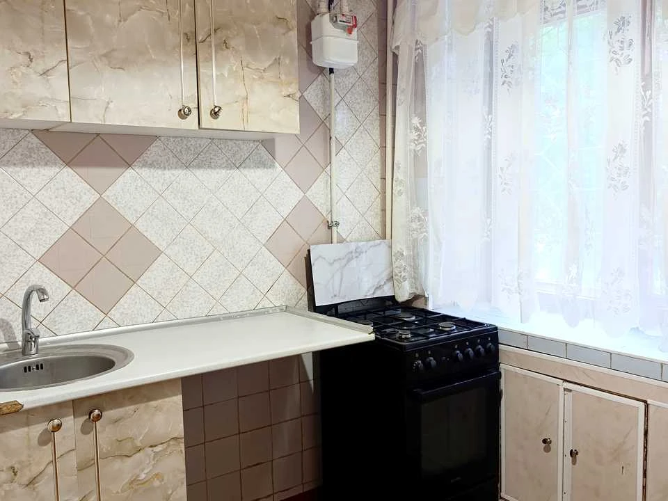 Apartment. Kharkiv, Lev Landau Ave. (50th anniversary of the USSR)