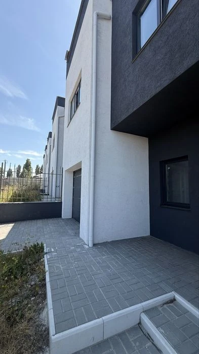Продаж сучасних Таунхаусів на Лелеківці