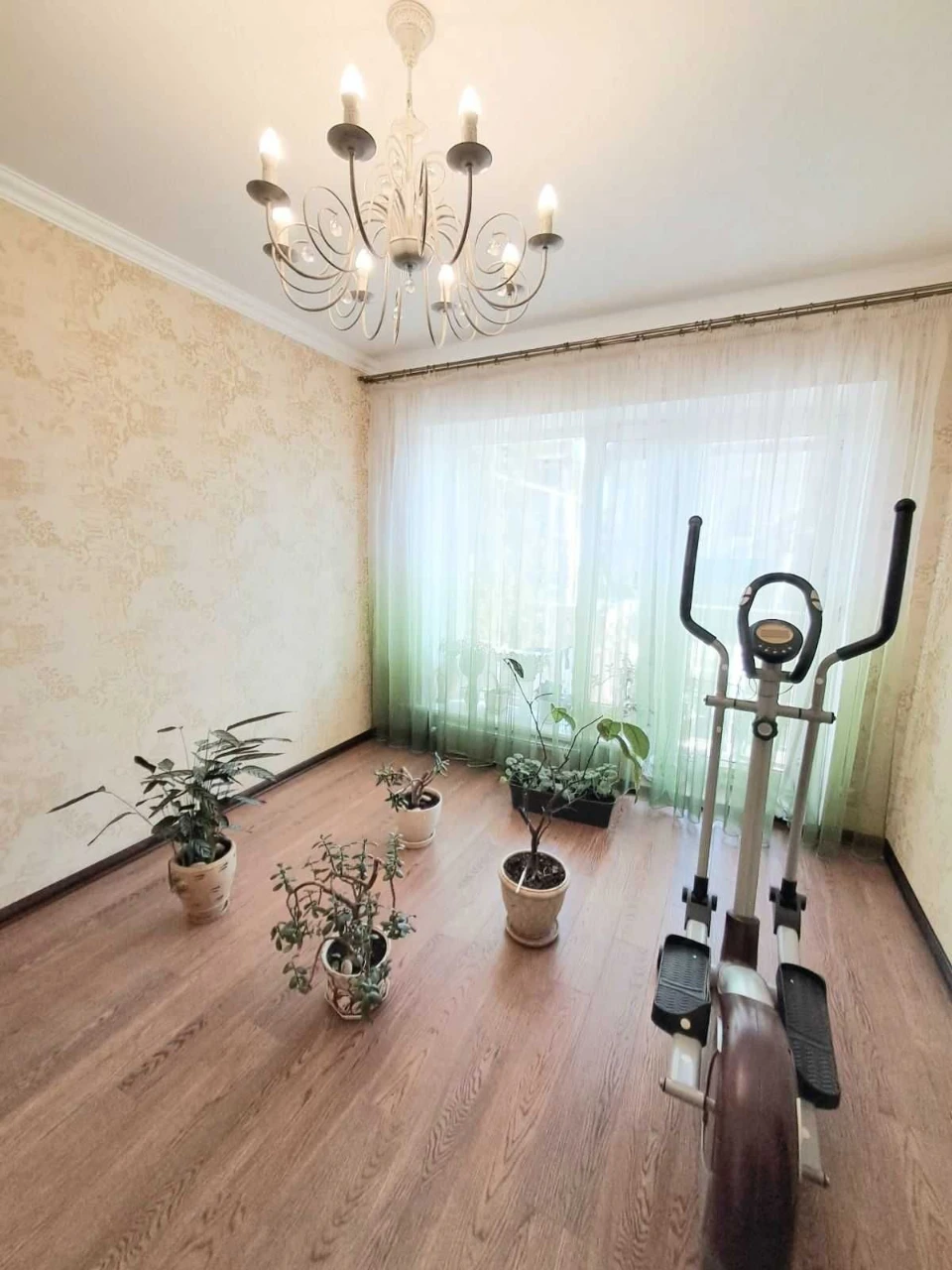 Продам неймовірний "LUXURY" маєток наповнений домашнім тепло