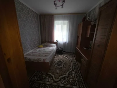 продам будинок район 3 поліклініки