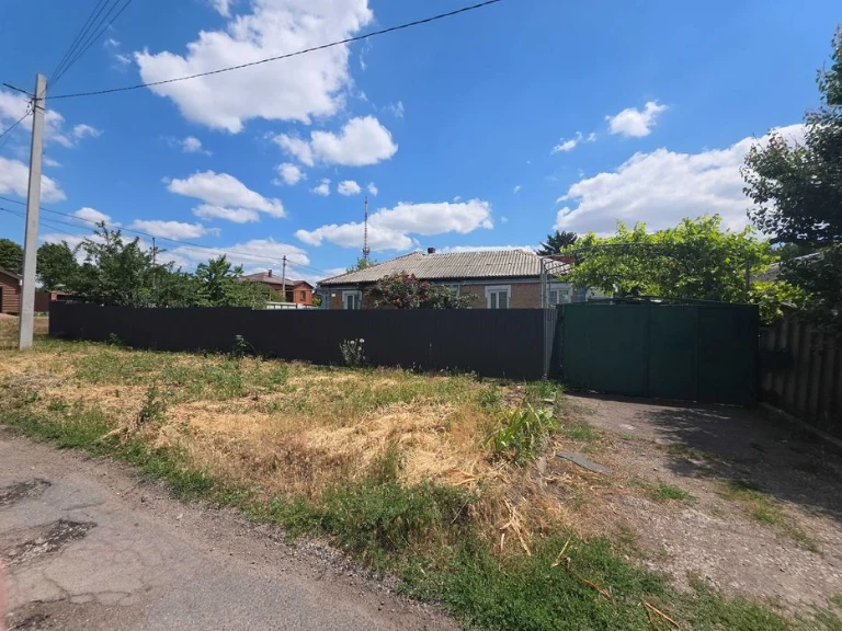 продам частину будинку на Олексіївці