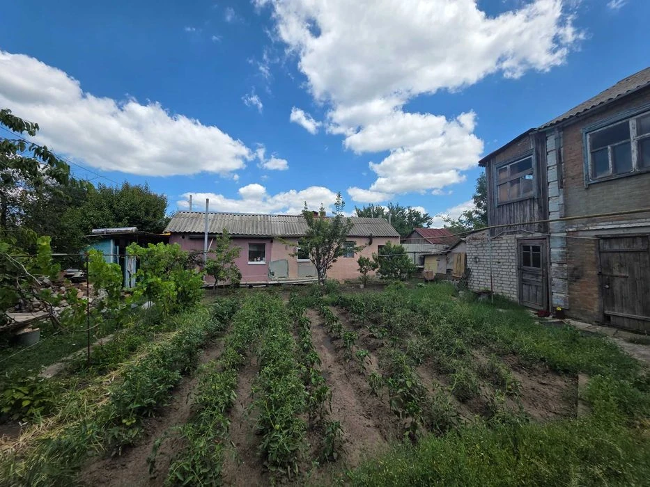 продам частину будинку на Олексіївці