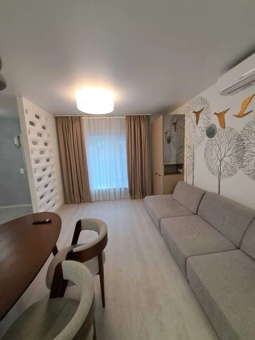 Продам таунхаус "Лакшері" в повному комплекті на Ковалівці.
