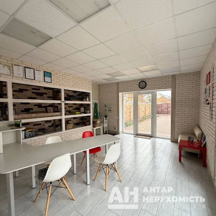 Продається  двоповерховий будинок, р-н Олексіївка (Критий Ри